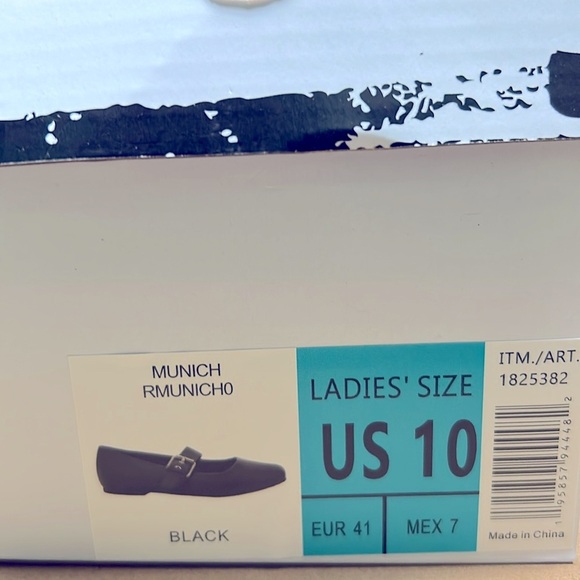 DV by Dolce Vita Black Munich Flats with Buckle Strap – Women’s Size 10 NIB - Picture 10 of 10